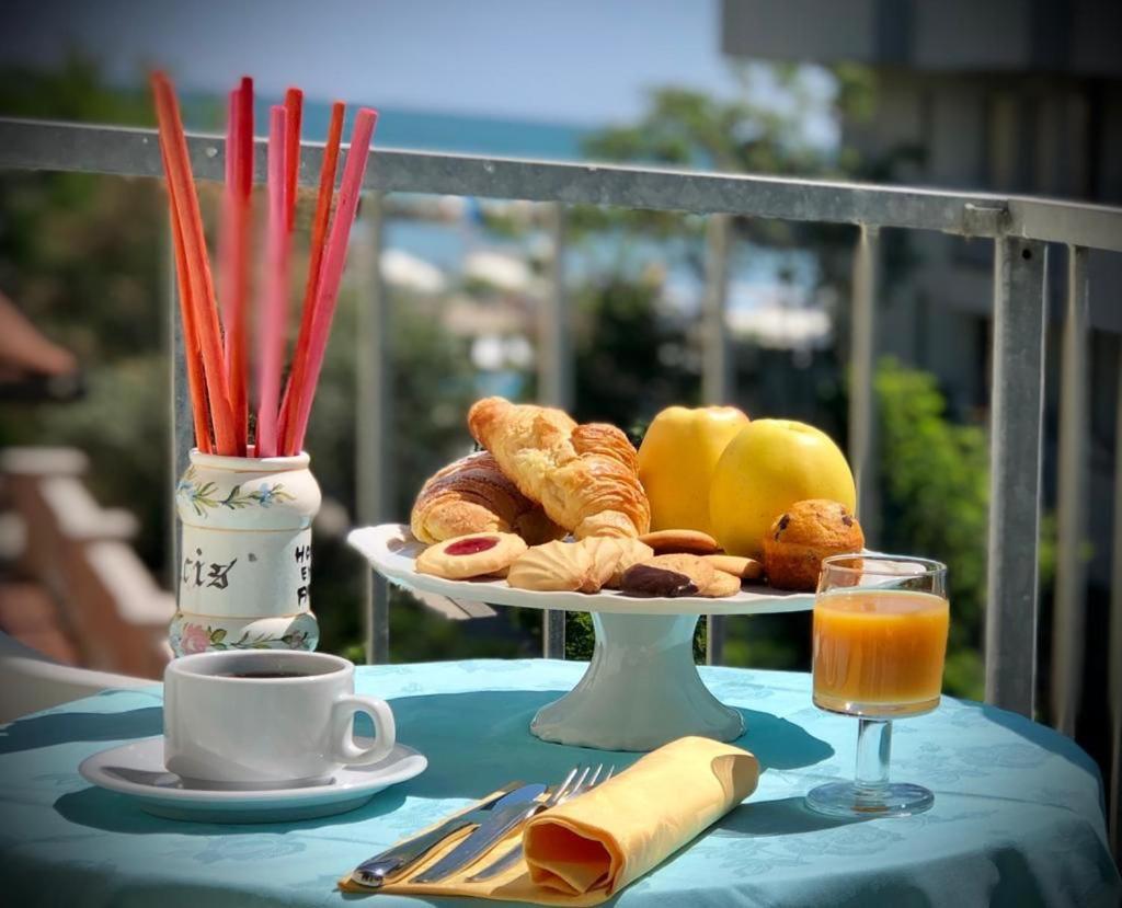 Hotel Villa Alexandra Bellaria-Igea Marina Esterno foto