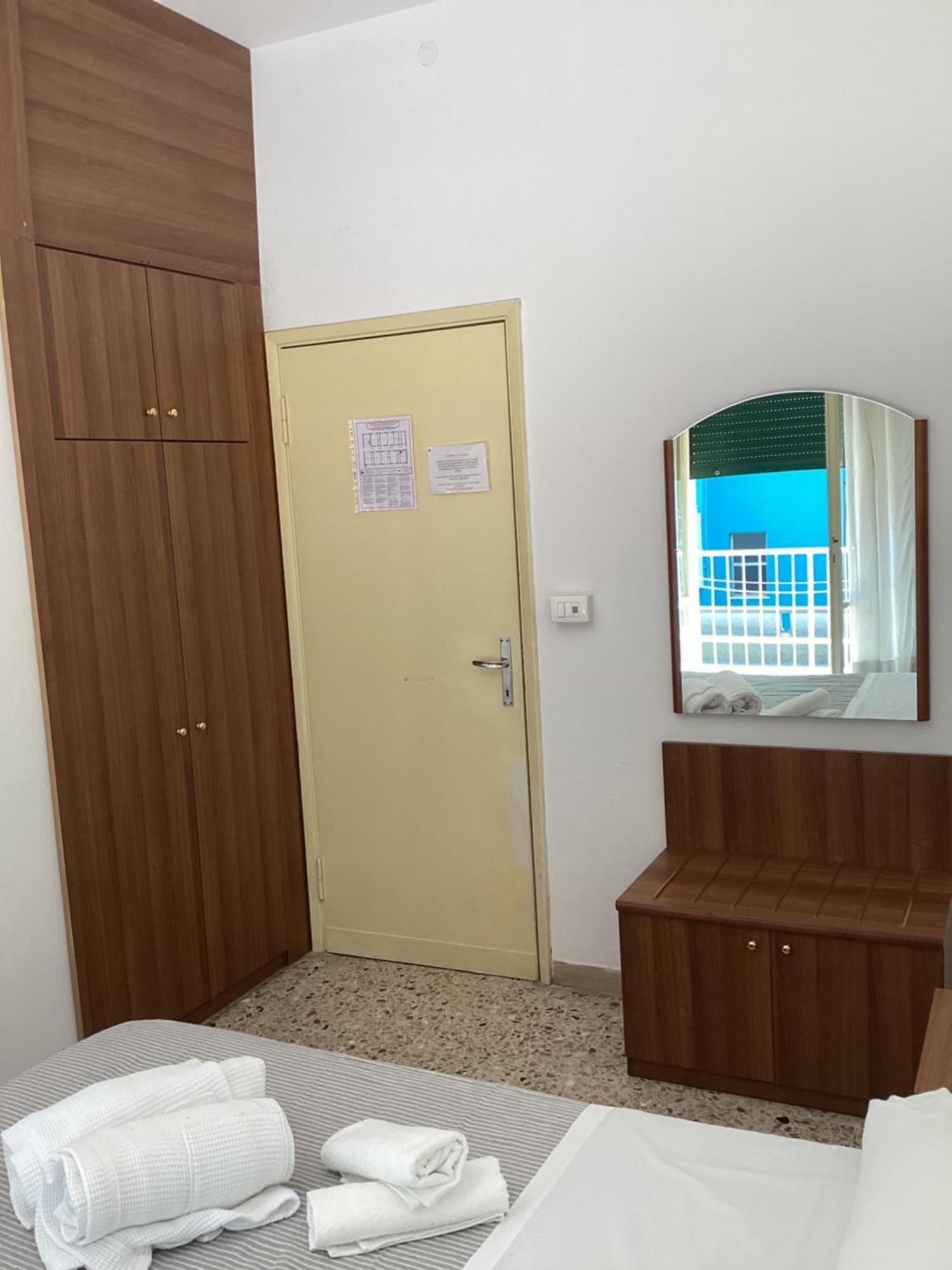 Hotel Villa Alexandra Bellaria-Igea Marina Esterno foto